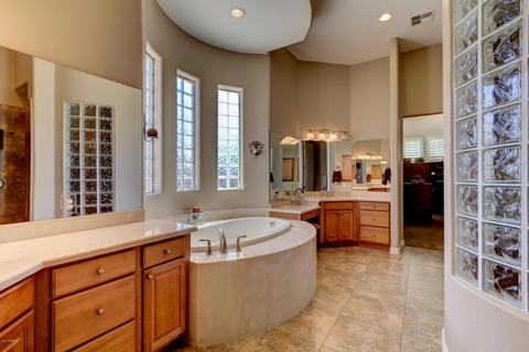 2880 E Clark Dr, Gilbert, AZ 85297 photo 28