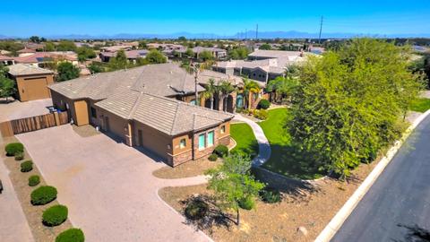 2880 E Clark Dr, Gilbert, AZ 85297 photo 1