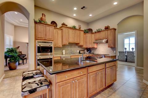 2880 E Clark Dr, Gilbert, AZ 85297 photo 8