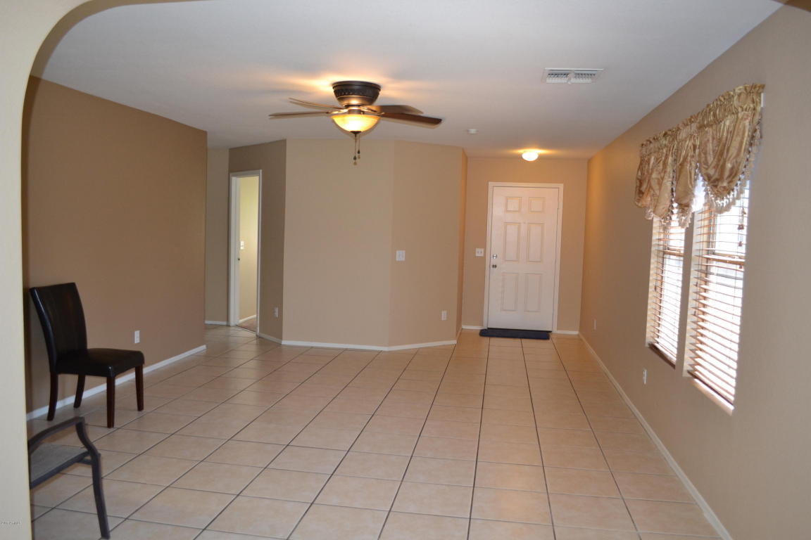 5724 E Flossmoor Cir, Mesa, AZ 85206 photo 2