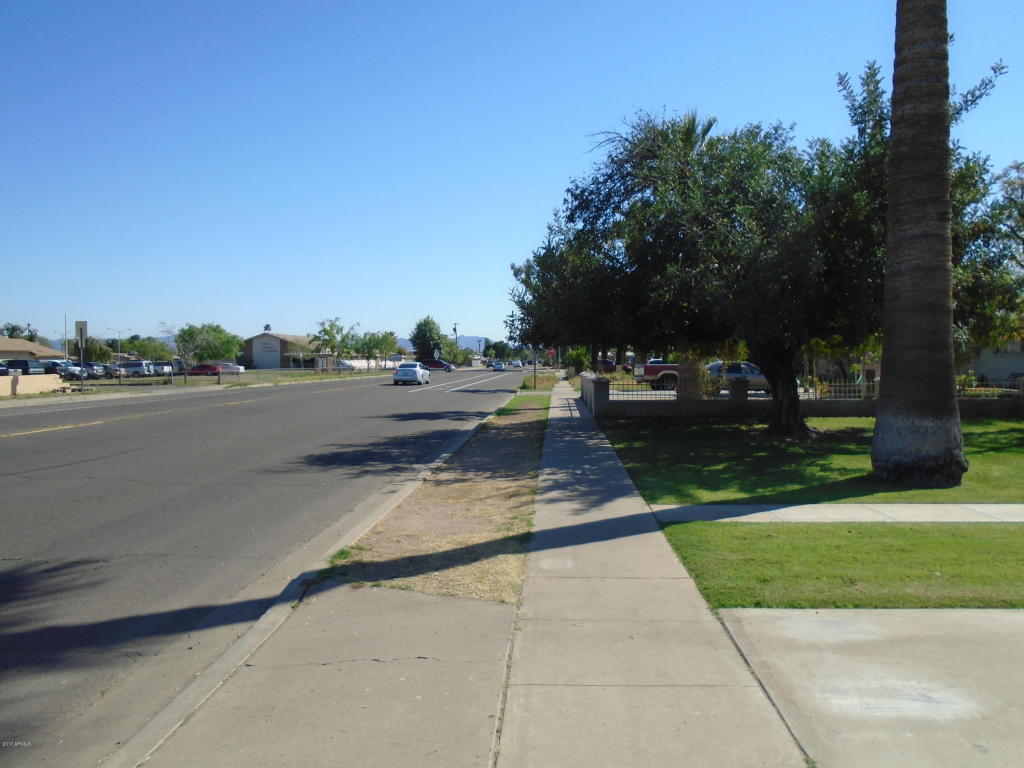 2326 N 39th Ave, Phoenix, AZ 85009 photo 3