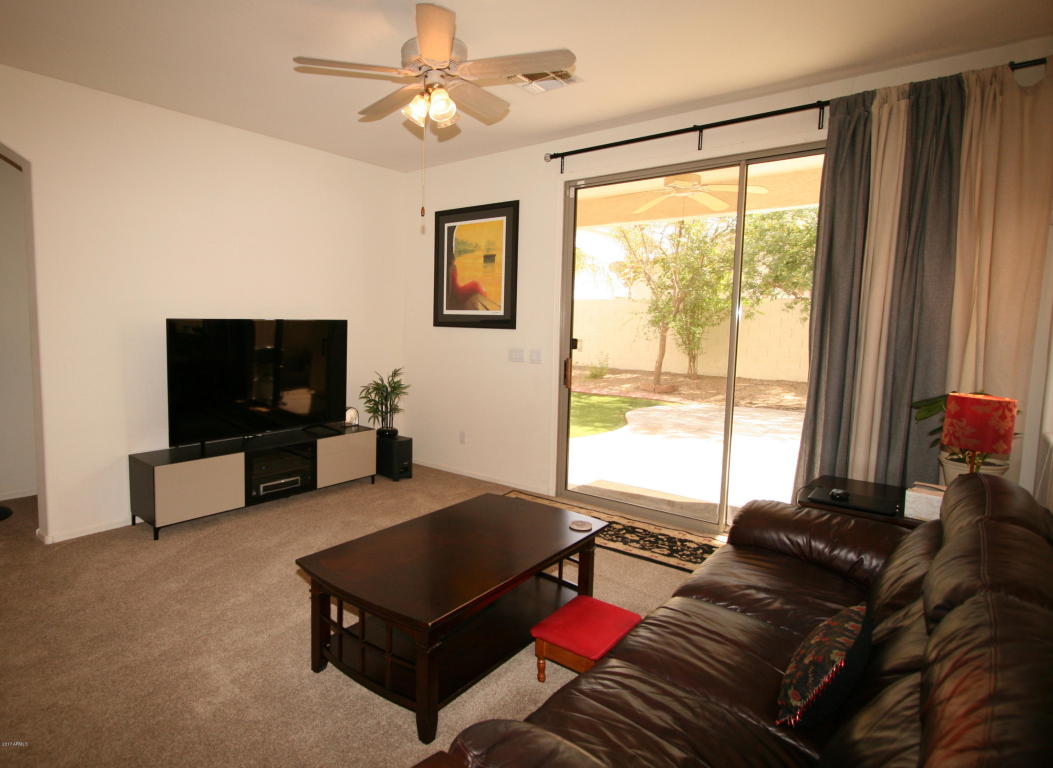 2715 E Carson Rd, Phoenix, AZ 85042 photo 8