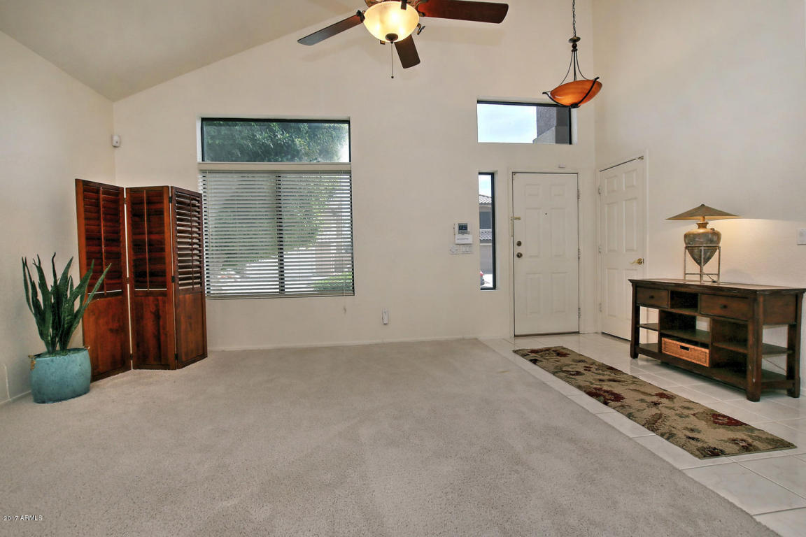 2040 E Parkside Ln, Phoenix, AZ 85024 photo 4