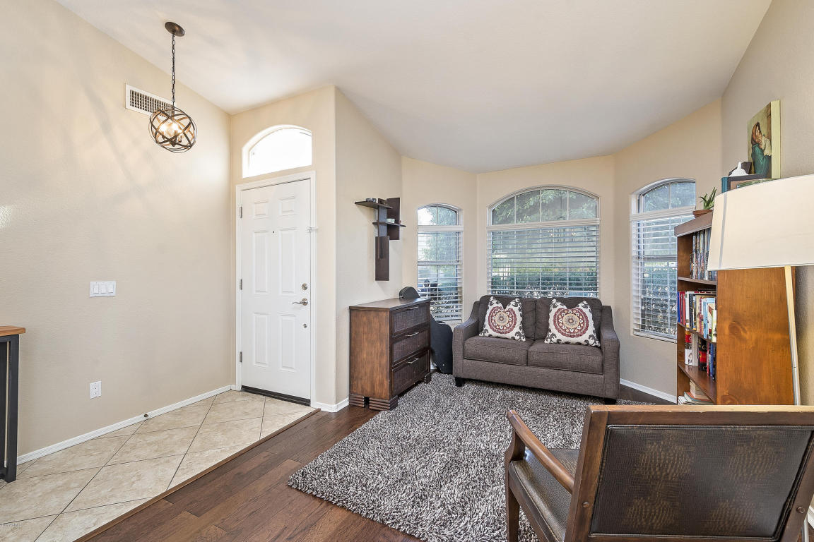 141 S Quartz St, Gilbert, AZ 85296 photo 4