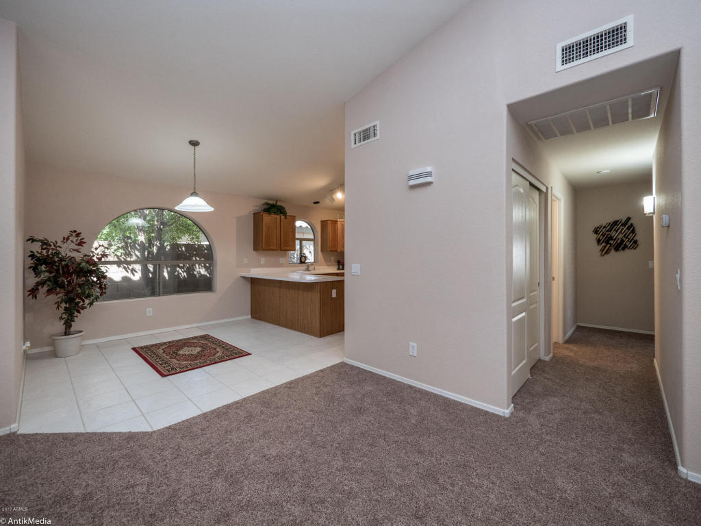 553 E Cathy Dr, Gilbert, AZ 85296 photo 8