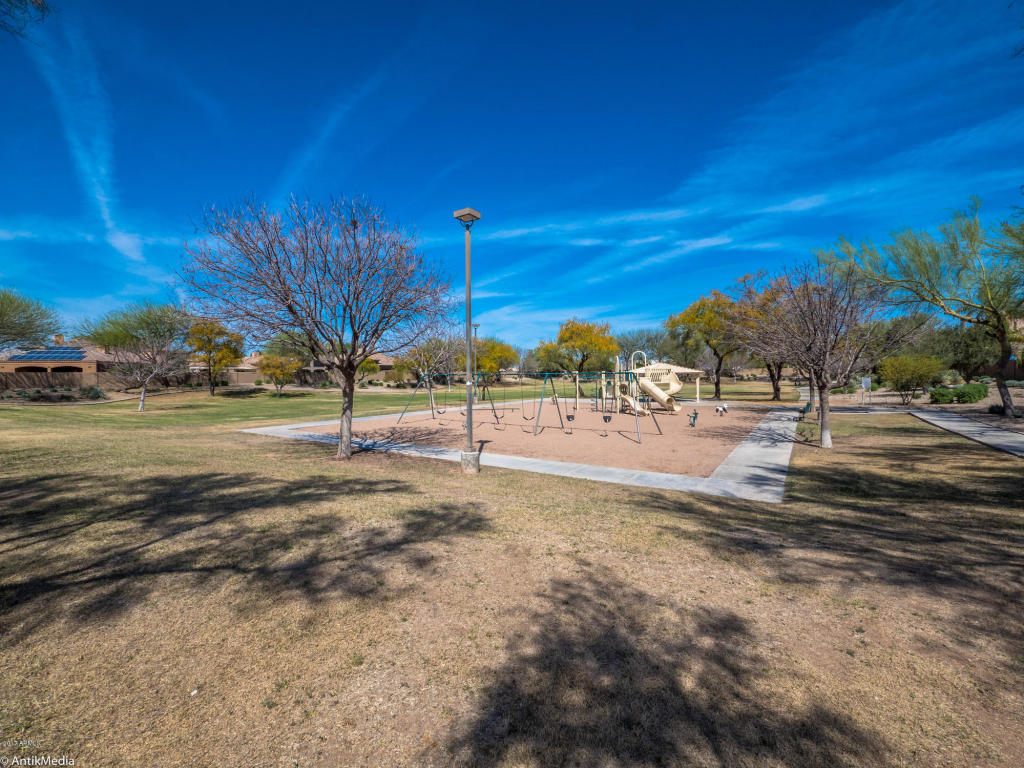 553 E Cathy Dr, Gilbert, AZ 85296 photo 33