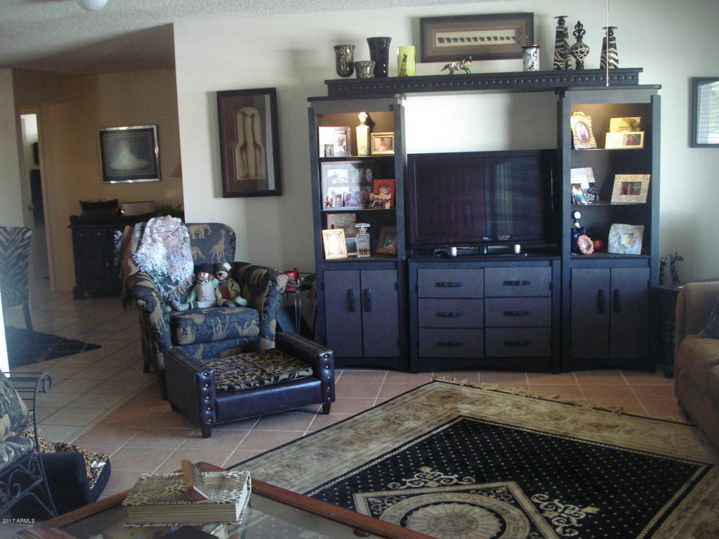 8305 E Fable Cir, Mesa, AZ 85208 photo 3