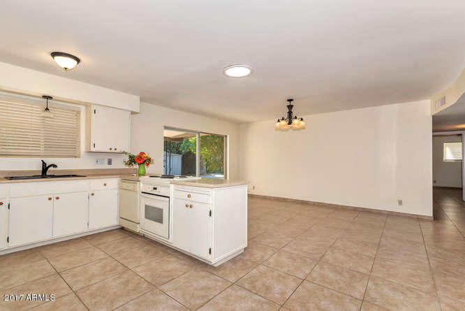 6940 Exmoor Dr, Mesa, AZ 85208 photo 5