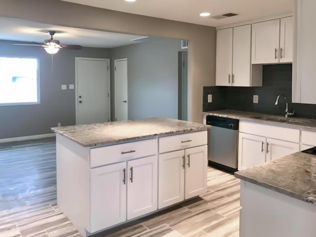 737 E Cactus Dr, Globe, AZ 85501 photo 3