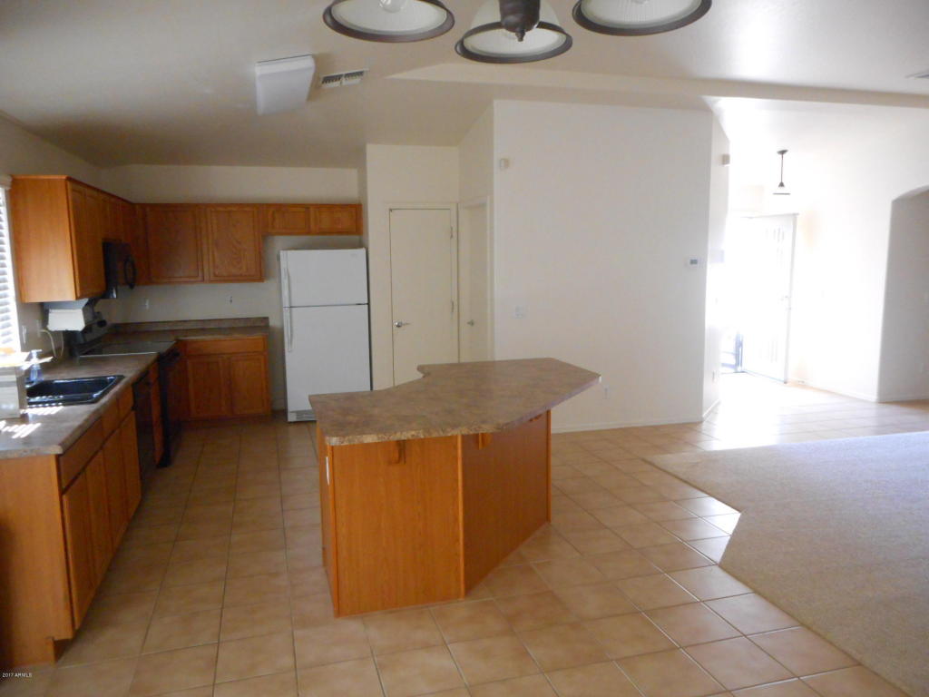 2145 E Danbury Rd, Phoenix, AZ 85022 photo 4