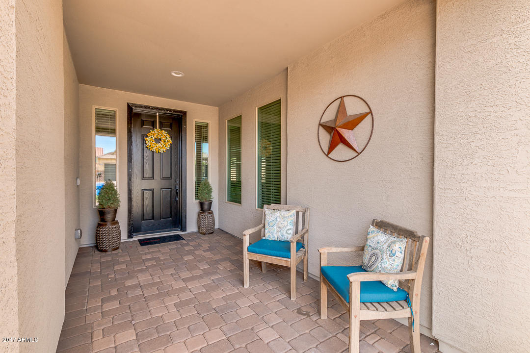 2202 E Galileo Dr, Gilbert, AZ 85298 photo 2
