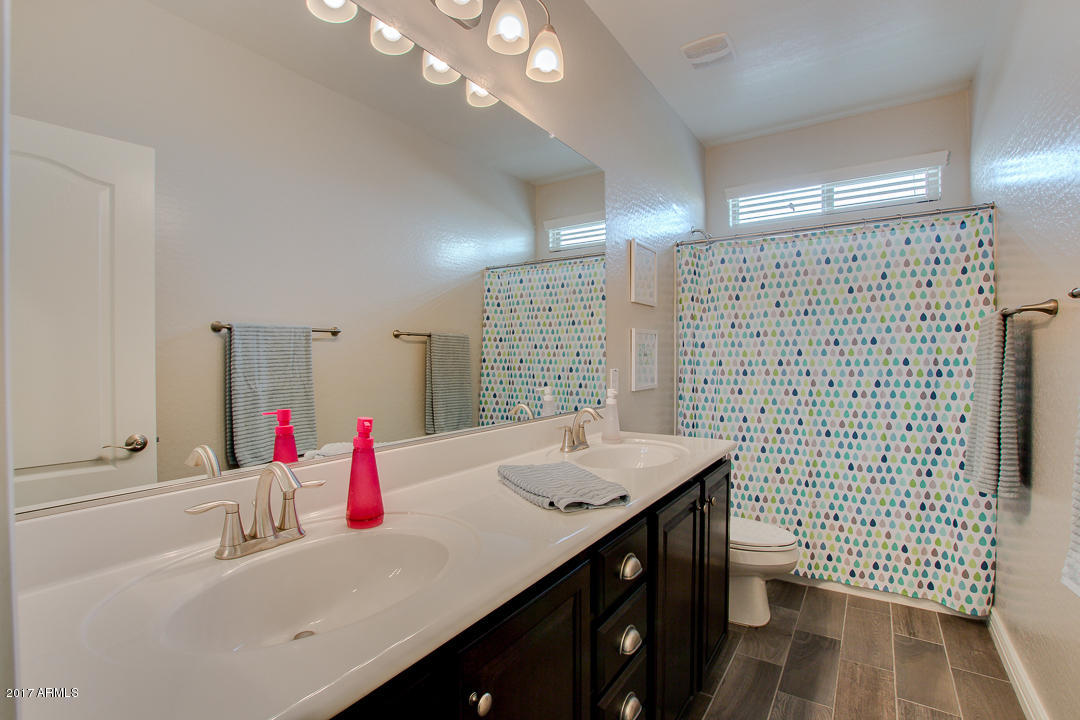 2202 E Galileo Dr, Gilbert, AZ 85298 photo 29
