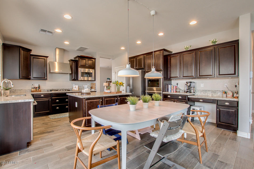 2202 E Galileo Dr, Gilbert, AZ 85298 photo 3