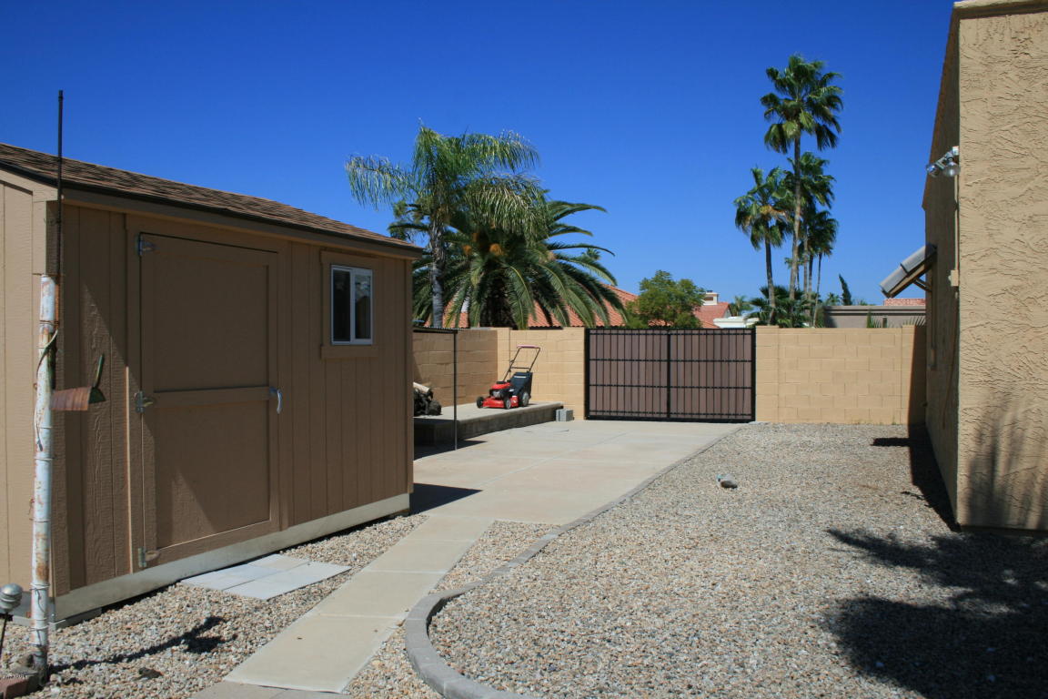 4423 E Beck Ln, Phoenix, AZ 85032 photo 17