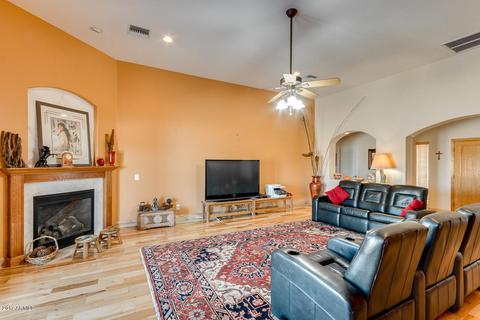 606 E Tanya Trl, Phoenix, AZ 85086 photo 7