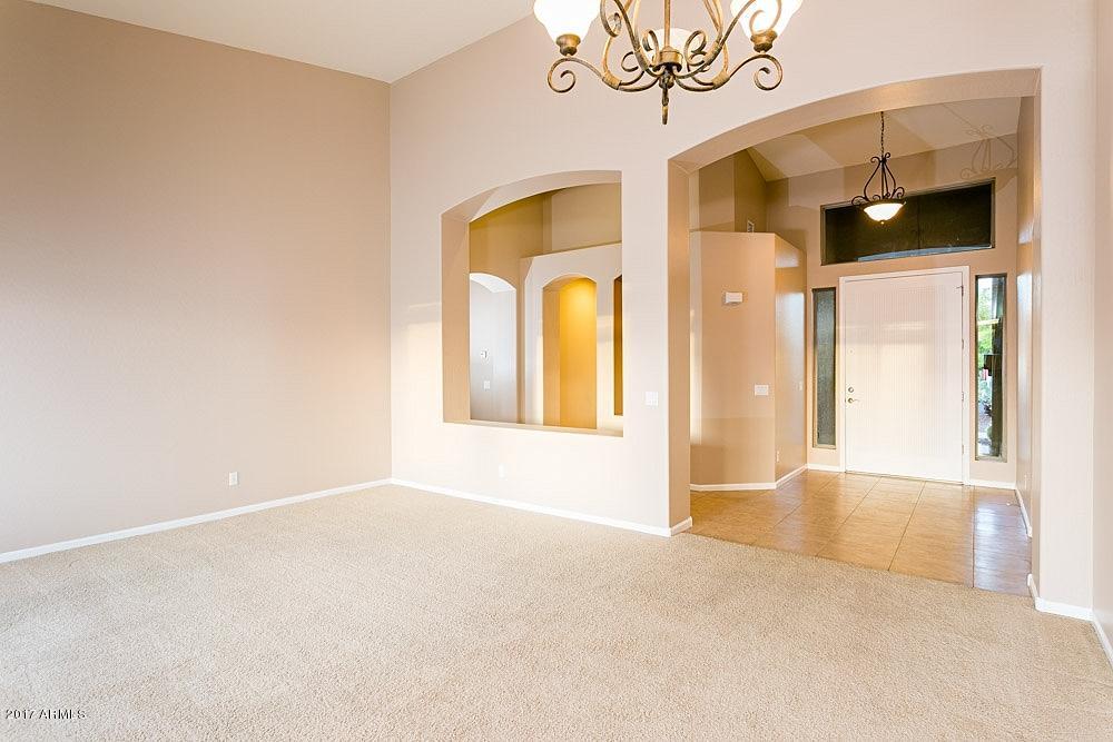 6732 S Crestview Dr, Gilbert, AZ 85298 photo 3