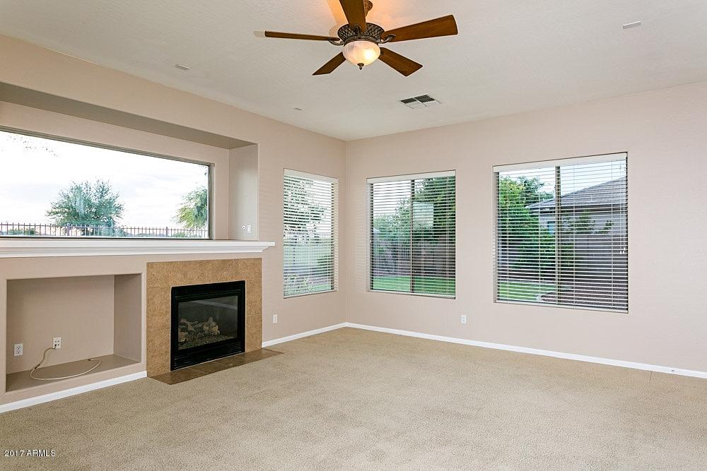 6732 S Crestview Dr, Gilbert, AZ 85298 photo 8