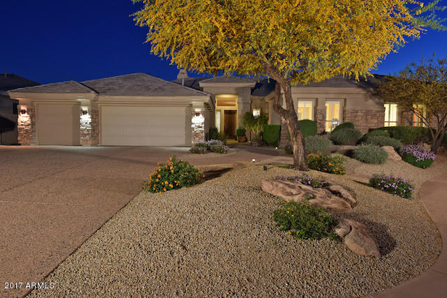 5457 E Herrera Dr, Phoenix, AZ 85054 photo 1