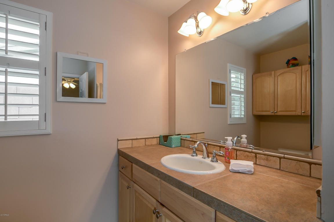 3027 E Turney Ave, Phoenix, AZ 85016 photo 9