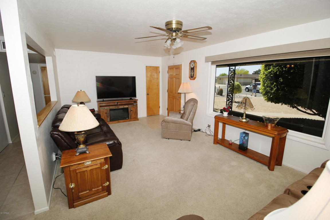 723 N 59th Pl, Mesa, AZ 85205 photo 4