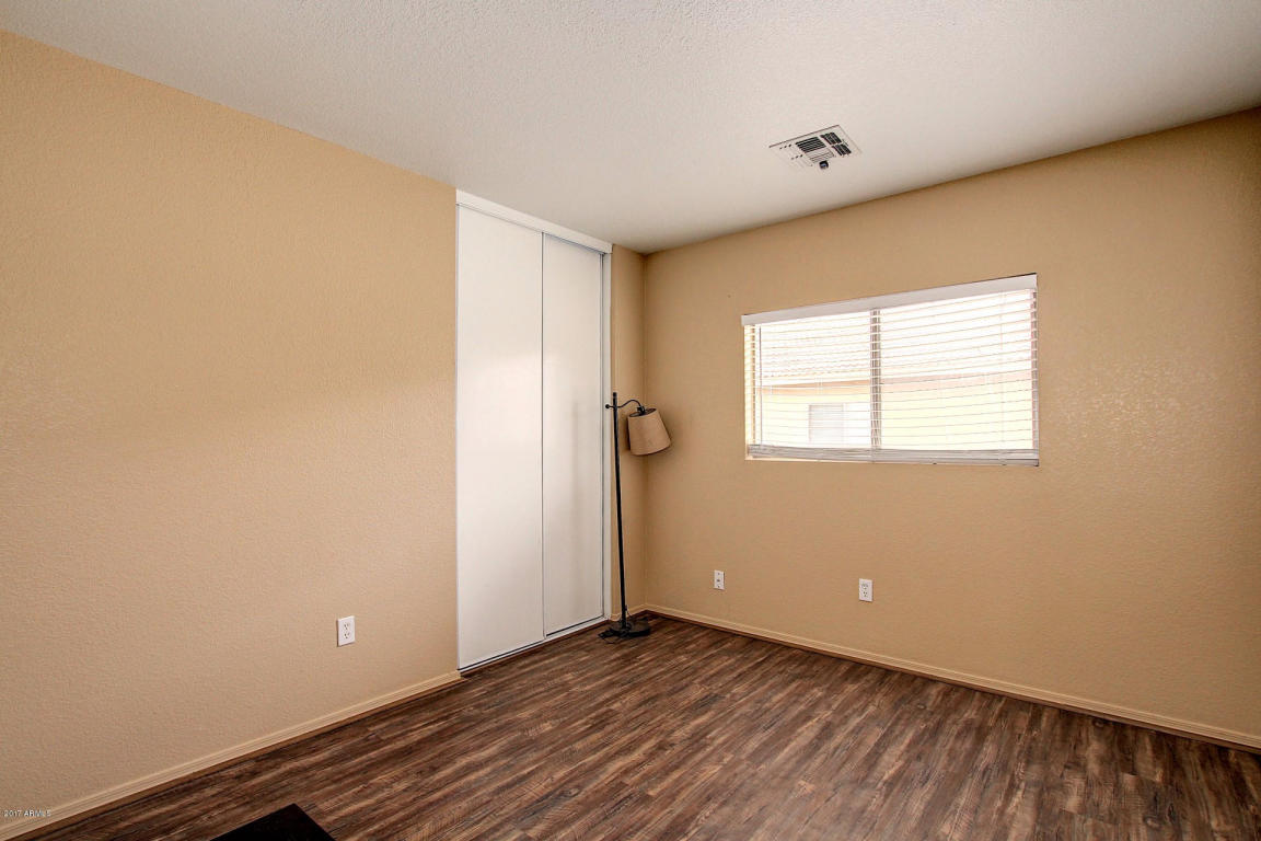 1006 E Beth Dr, Phoenix, AZ 85042 photo 8