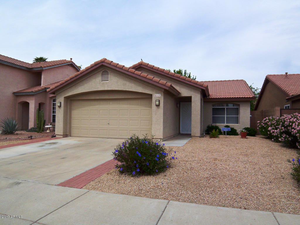 3238 E Sequoia Dr, Phoenix, AZ 85050 photo 2