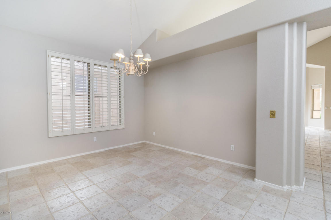 521 E Brookwood Ct, Phoenix, AZ 85048 photo 5
