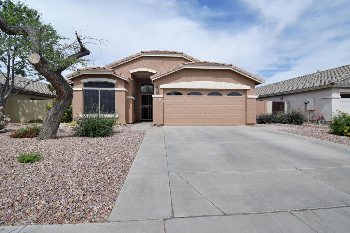 3852 E Longhorn Dr, Gilbert, AZ 85297 photo 1