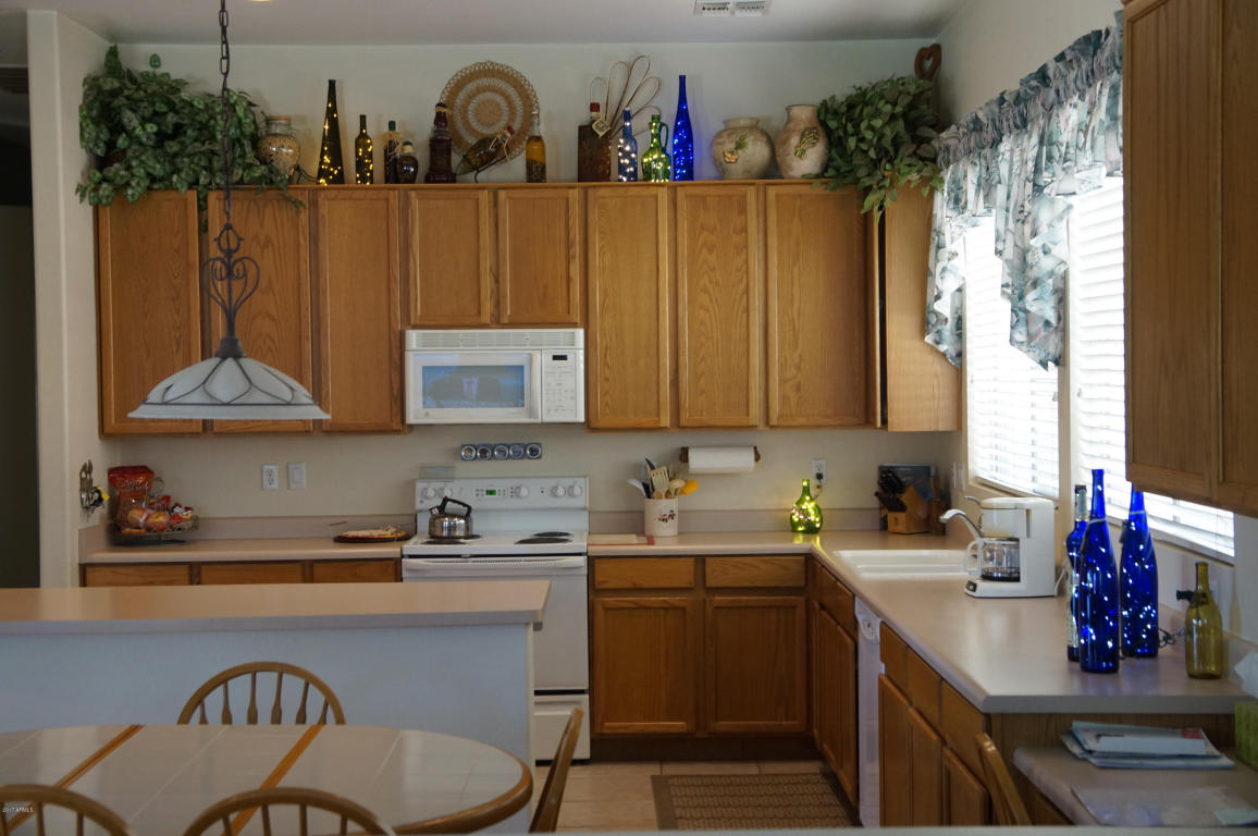 550 E Orchid Ln, Gilbert, AZ 85296 photo 6