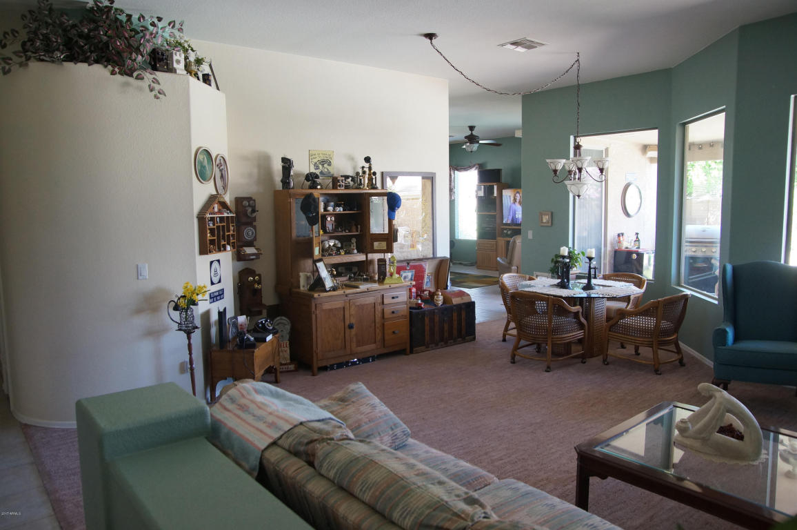 550 E Orchid Ln, Gilbert, AZ 85296 photo 5