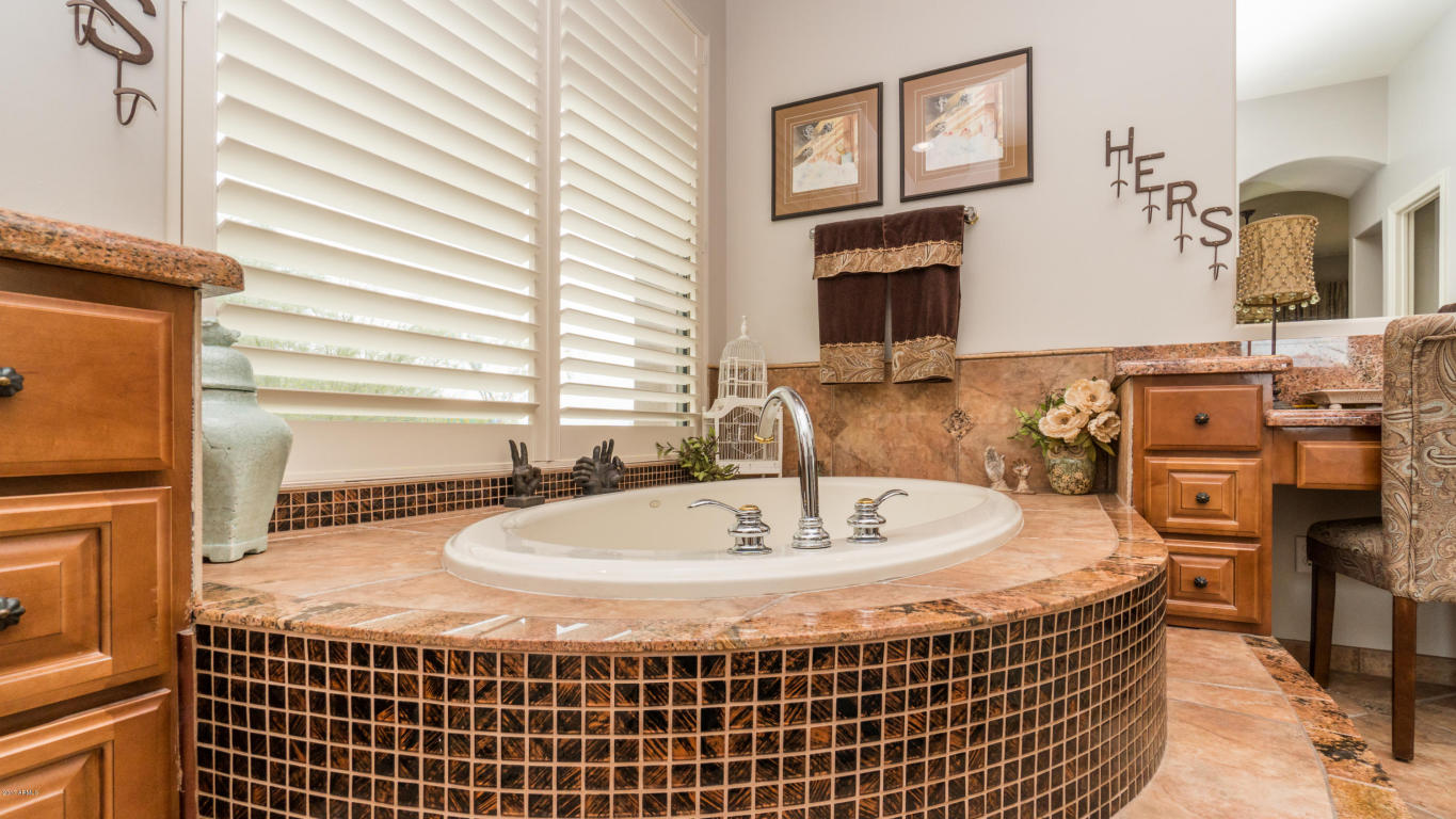 8928 E Nora Cir, Mesa, AZ 85207 photo 28