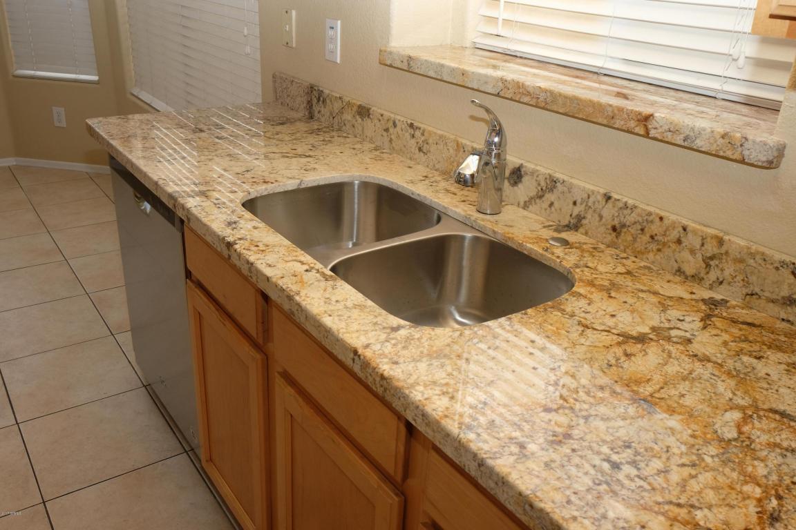 2032 E Willow Wick Rd, Gilbert, AZ 85296 photo 9
