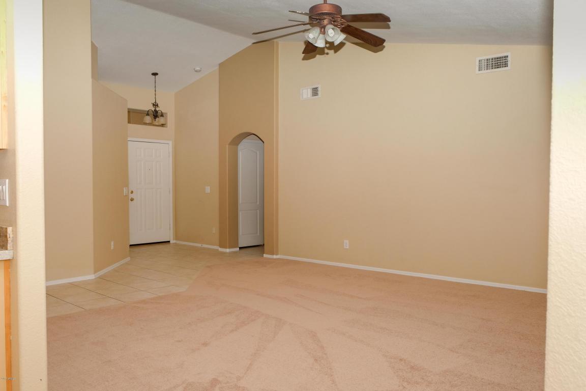 2032 E Willow Wick Rd, Gilbert, AZ 85296 photo 7