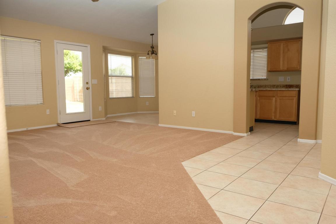2032 E Willow Wick Rd, Gilbert, AZ 85296 photo 5