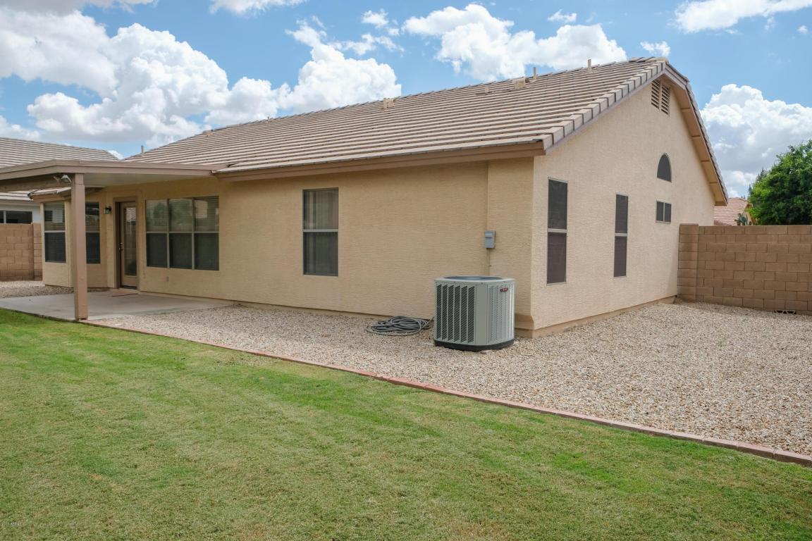 2032 E Willow Wick Rd, Gilbert, AZ 85296 photo 16
