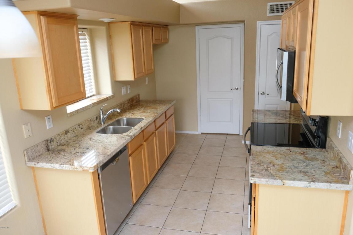 2032 E Willow Wick Rd, Gilbert, AZ 85296 photo 6
