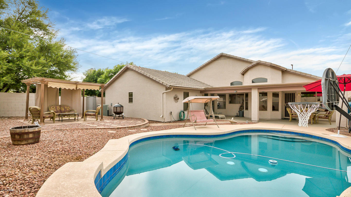 1128 E Betsy Ln, Gilbert, AZ 85296 photo 1