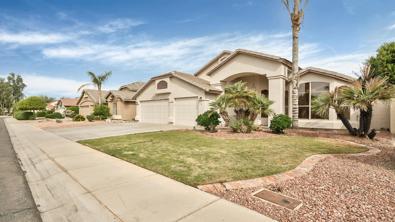 1128 E Betsy Ln, Gilbert, AZ 85296 photo 4