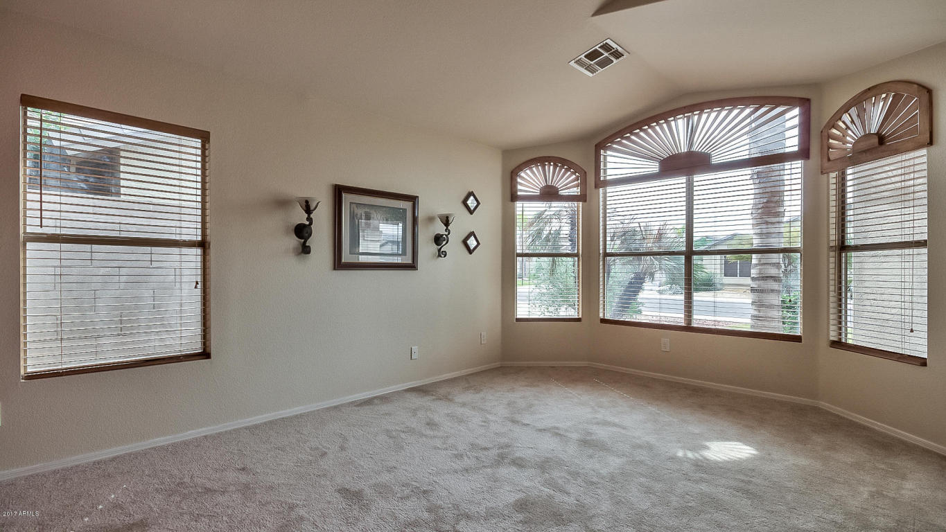 1128 E Betsy Ln, Gilbert, AZ 85296 photo 8