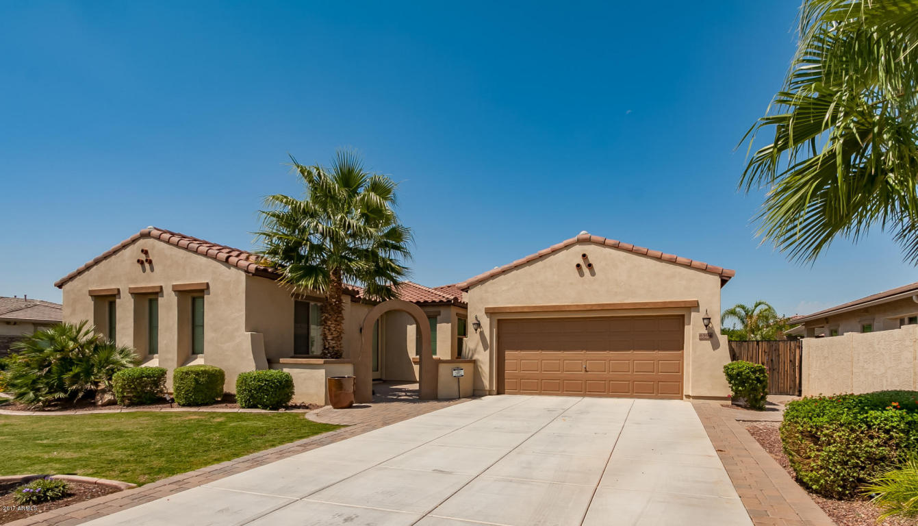 6594 S Legend Ct, Gilbert, AZ 85298 photo 1