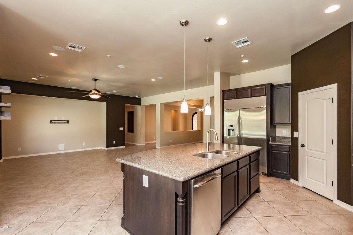 6594 S Legend Ct, Gilbert, AZ 85298 photo 11