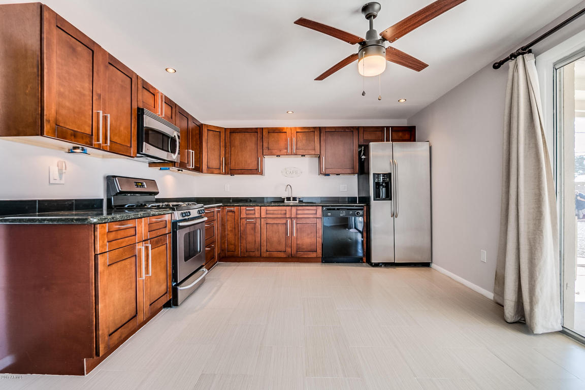 3521 E Voltaire Dr, Phoenix, AZ 85032 photo 9