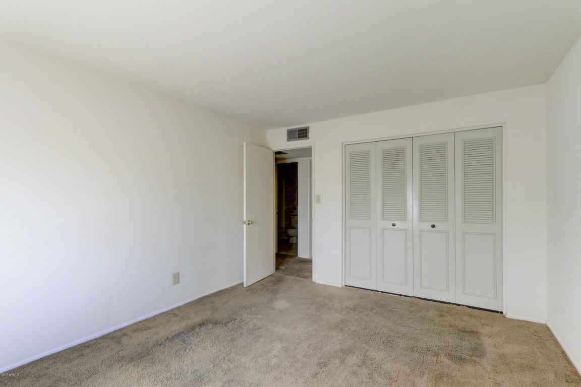 3560 E Gelding Dr, Phoenix, AZ 85032 photo 22