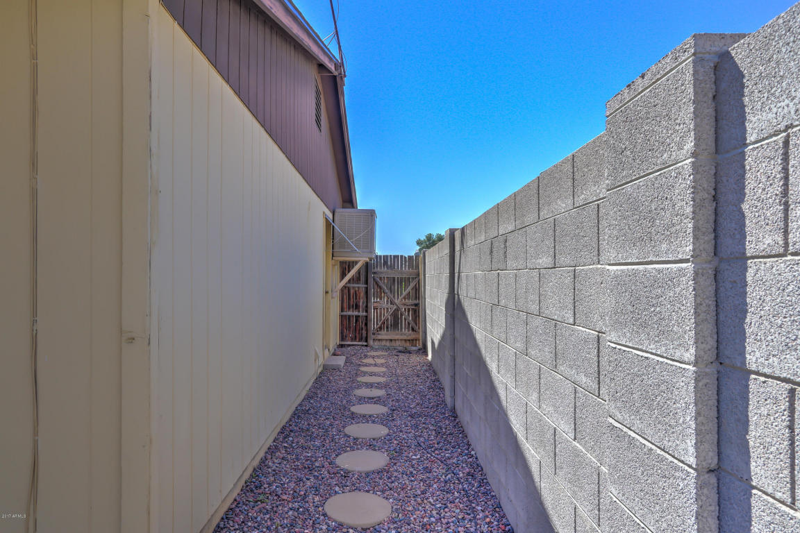 3560 E Gelding Dr, Phoenix, AZ 85032 photo 32