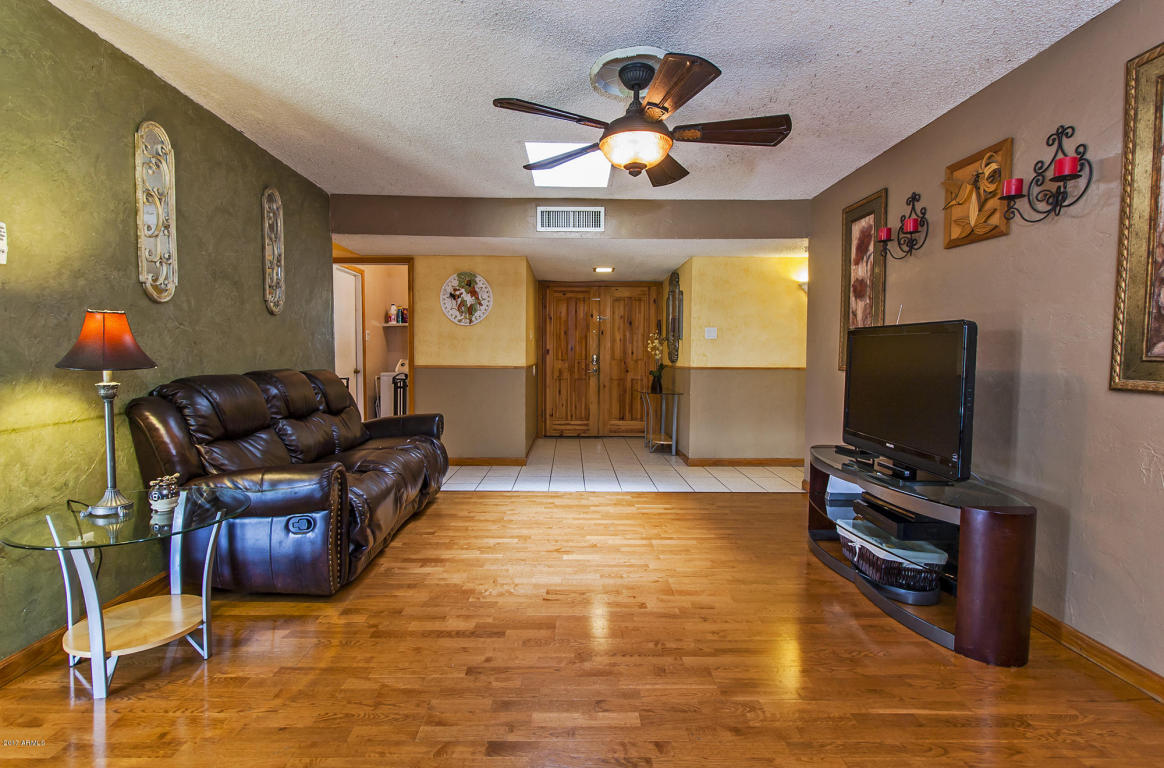 4815 N 63rd Dr, Phoenix, AZ 85033 photo 12