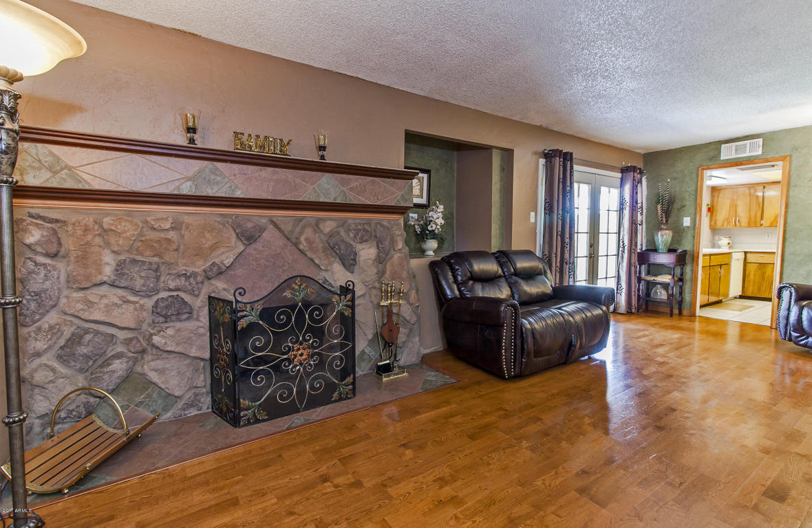4815 N 63rd Dr, Phoenix, AZ 85033 photo 9