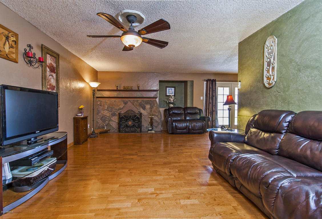 4815 N 63rd Dr, Phoenix, AZ 85033 photo 5