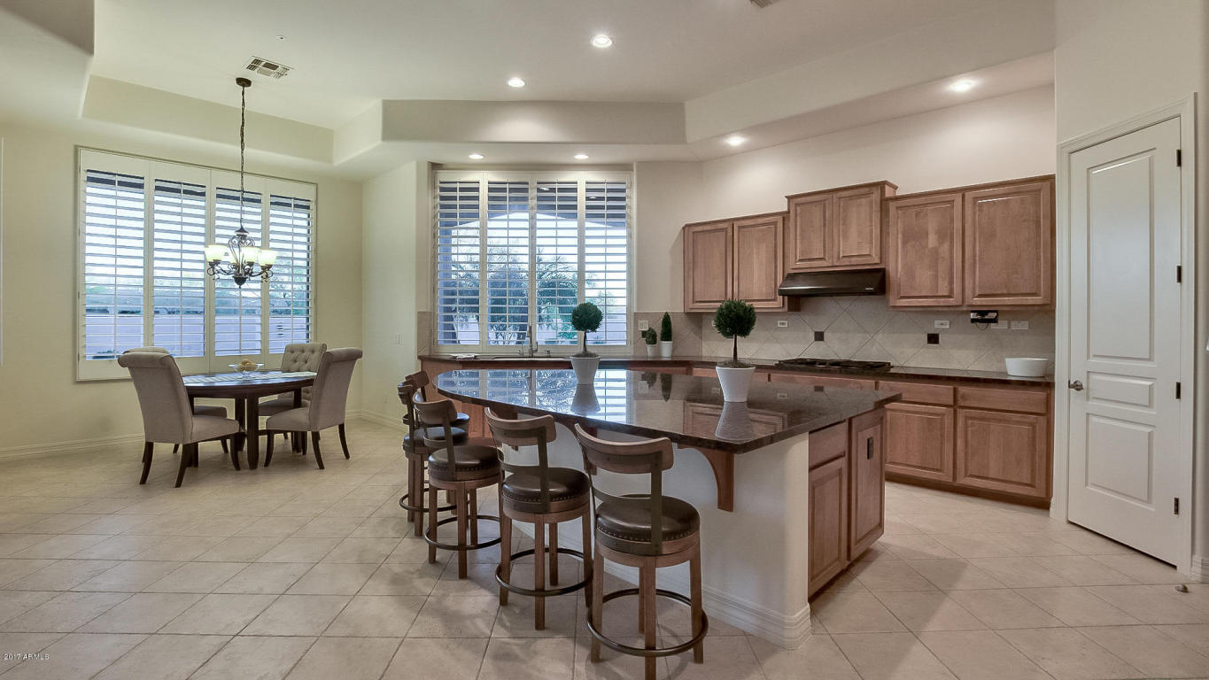 5369 E Herrera Dr, Phoenix, AZ 85054 photo 4