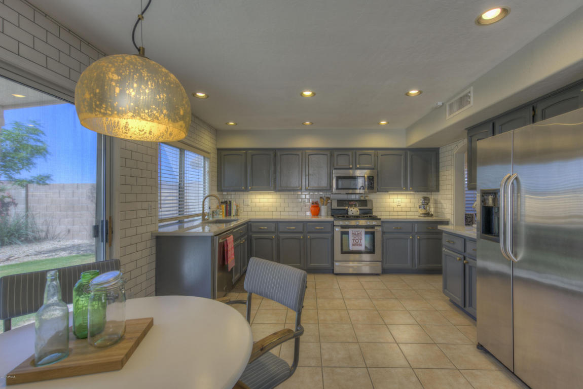 2041 E Helena Dr, Phoenix, AZ 85022 photo 6