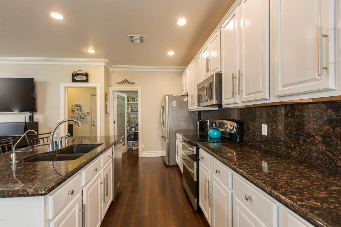 4167 E Maplewood St, Gilbert, AZ 85297 photo 13